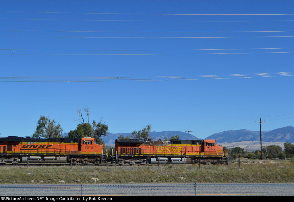 BNSF 5022